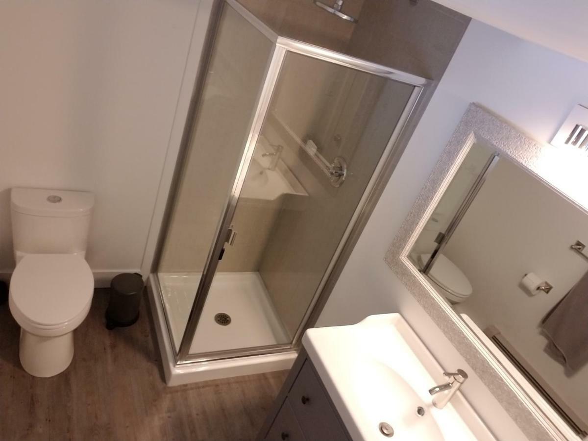 Lynn Creek City Gardens Suites B&B المظهر الخارجي الصورة